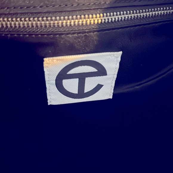 Telfar Medium Shopping Bag Black - Picture 4 of 6